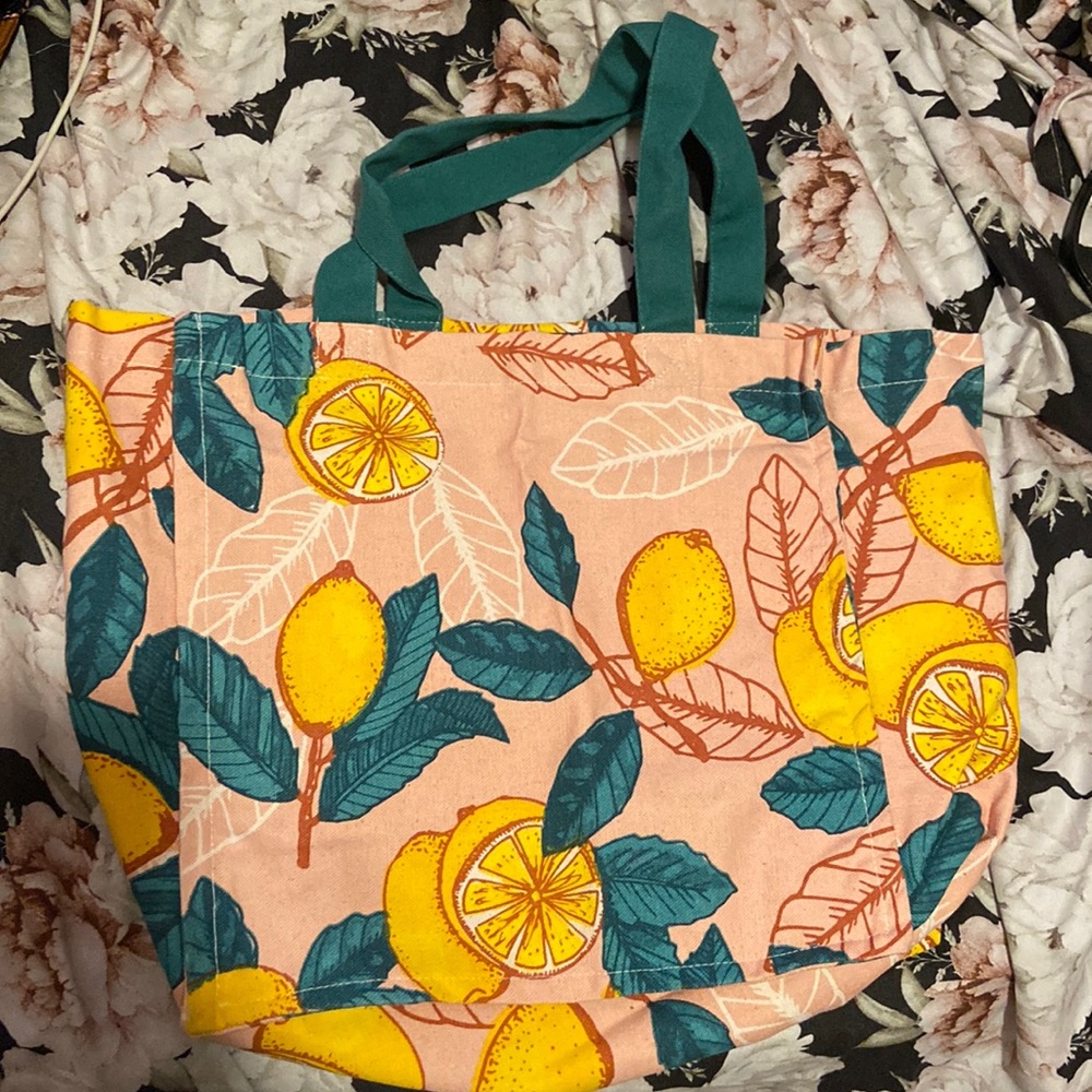 Small tote bag